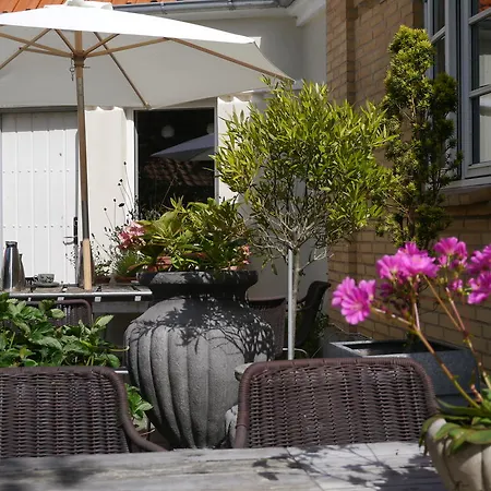 Hjarbaek Bed And Breakfast