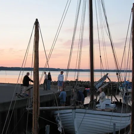 ベッド・アンド・ブレックファスト Hjarbaek Bed And Breakfast