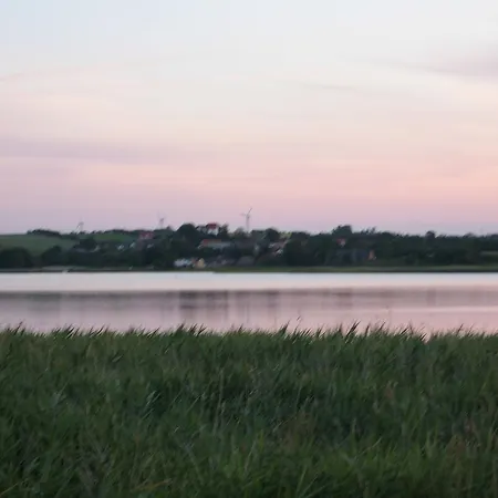 ベッド・アンド・ブレックファスト Hjarbaek Bed And Breakfast *